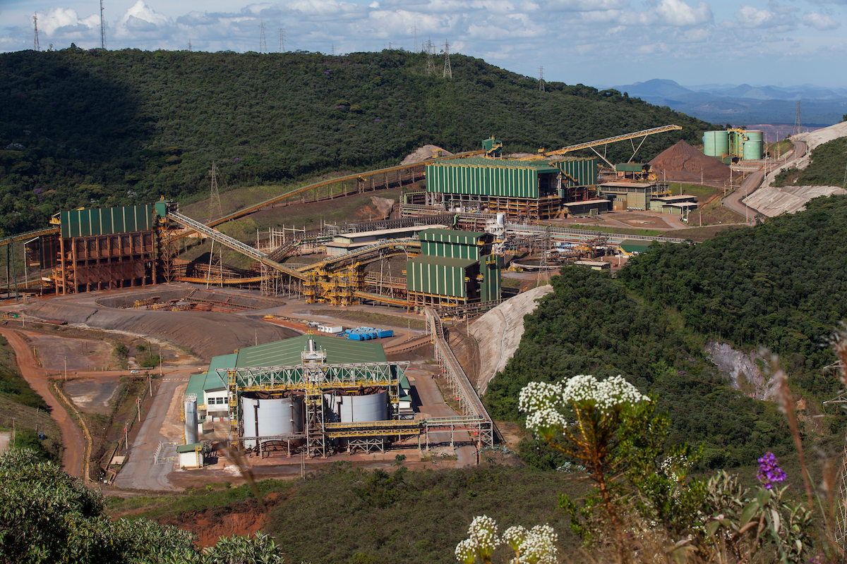 Samarco contrata operador em Mariana