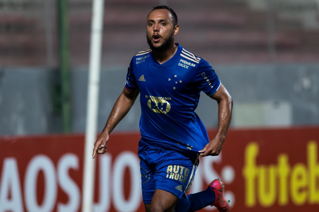 Quem fica? Cruzeiro tem 15 jogadores em fim de contrato