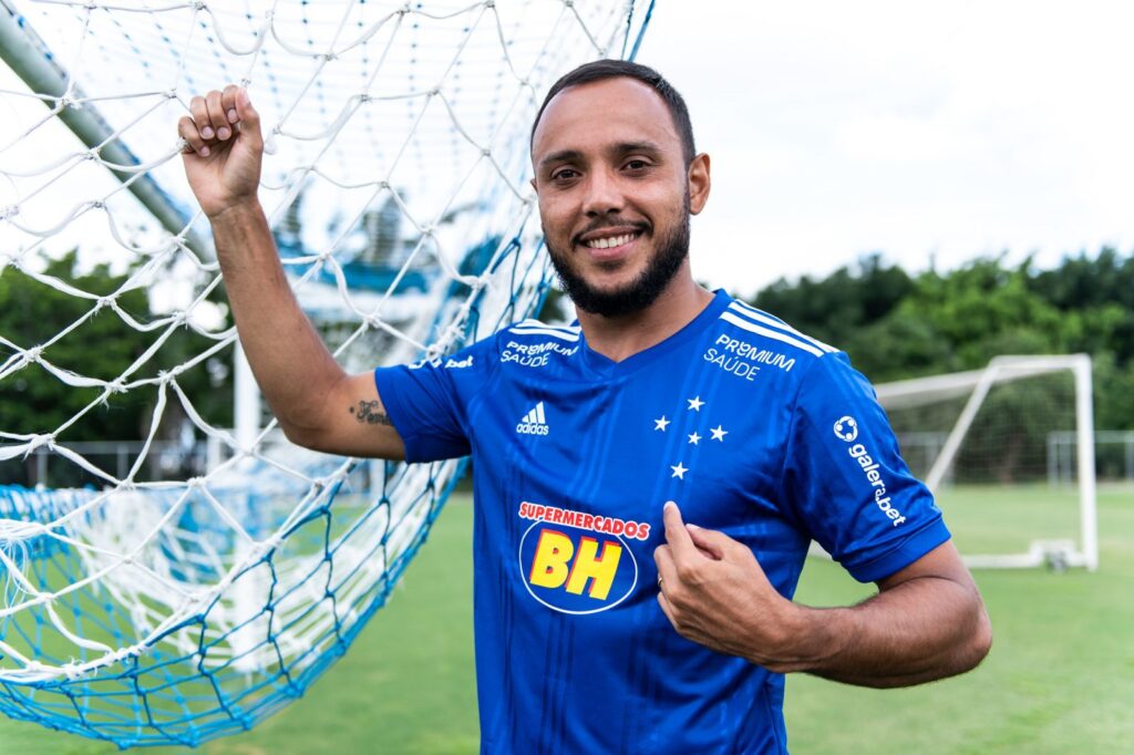 De malas prontas? Saiba quem está em fim de contrato com o Cruzeiro
