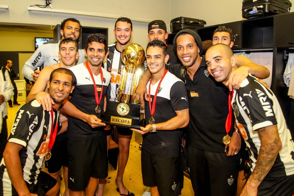 Ronaldinho faz 42 anos: relembre os melhores momentos do "Bruxo" no Atlético