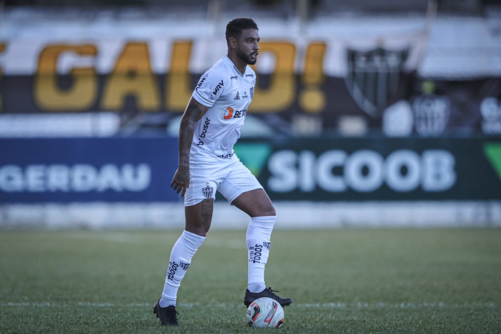 Com a volta de Alonso, qual deve ser a zaga titular do Atlético?