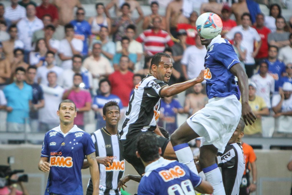 Veja os 10 últimos jogos de estreia de uniforme do Cruzeiro