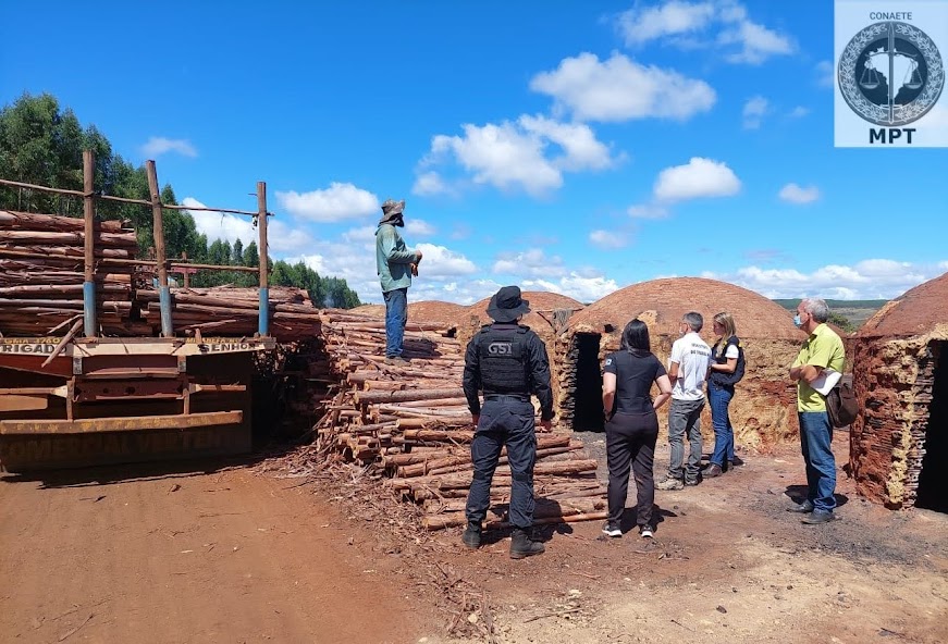 Fazenda é flagrada submetendo 24 pessoas à situação de trabalho análogo ao de escravo