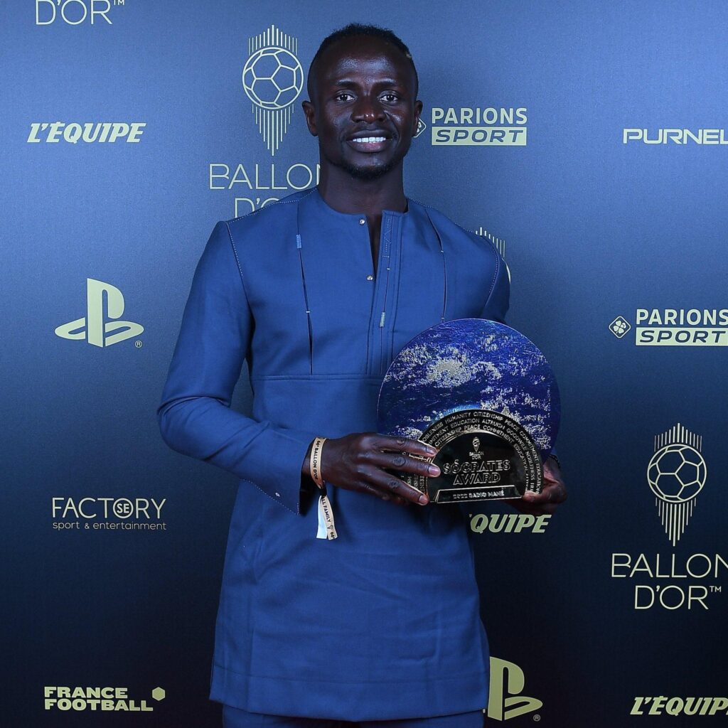 Premiação foi realizada na cerimônia da Bola de Ouro - Foto: Divulgação