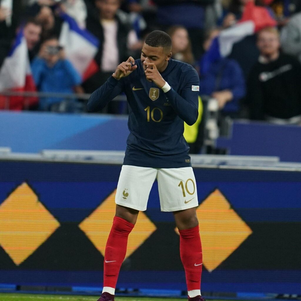 Mbappé é o craque da vez 