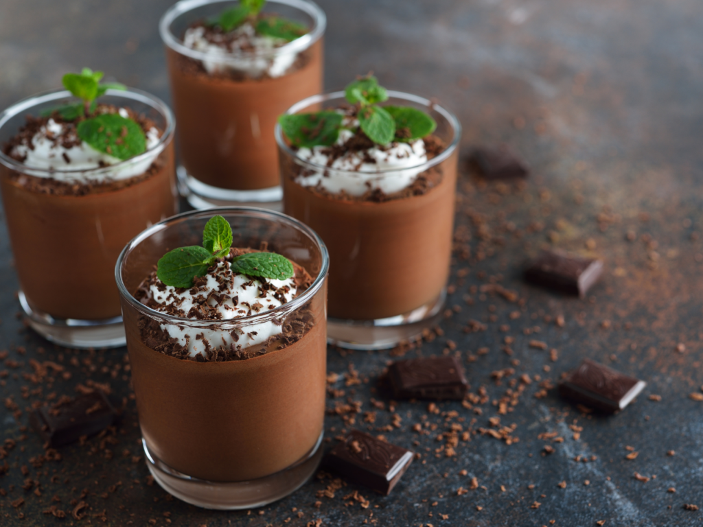 Mousse de chocolate em copinhos
