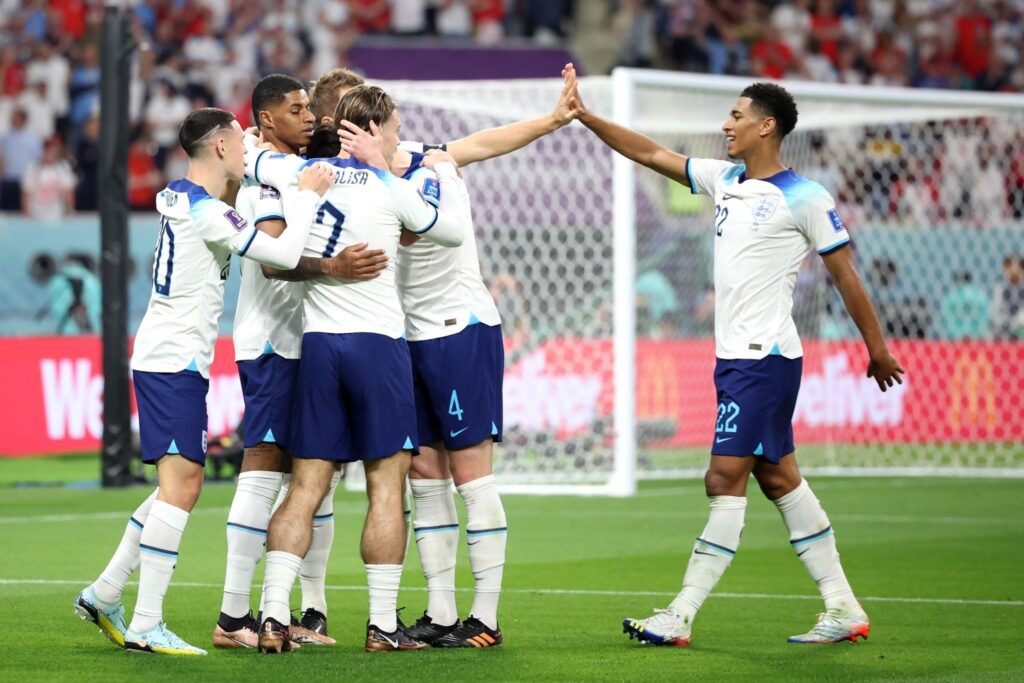 A Seleção Inglesa não tomou conhecimento do Irã e goleou por 6 a 2