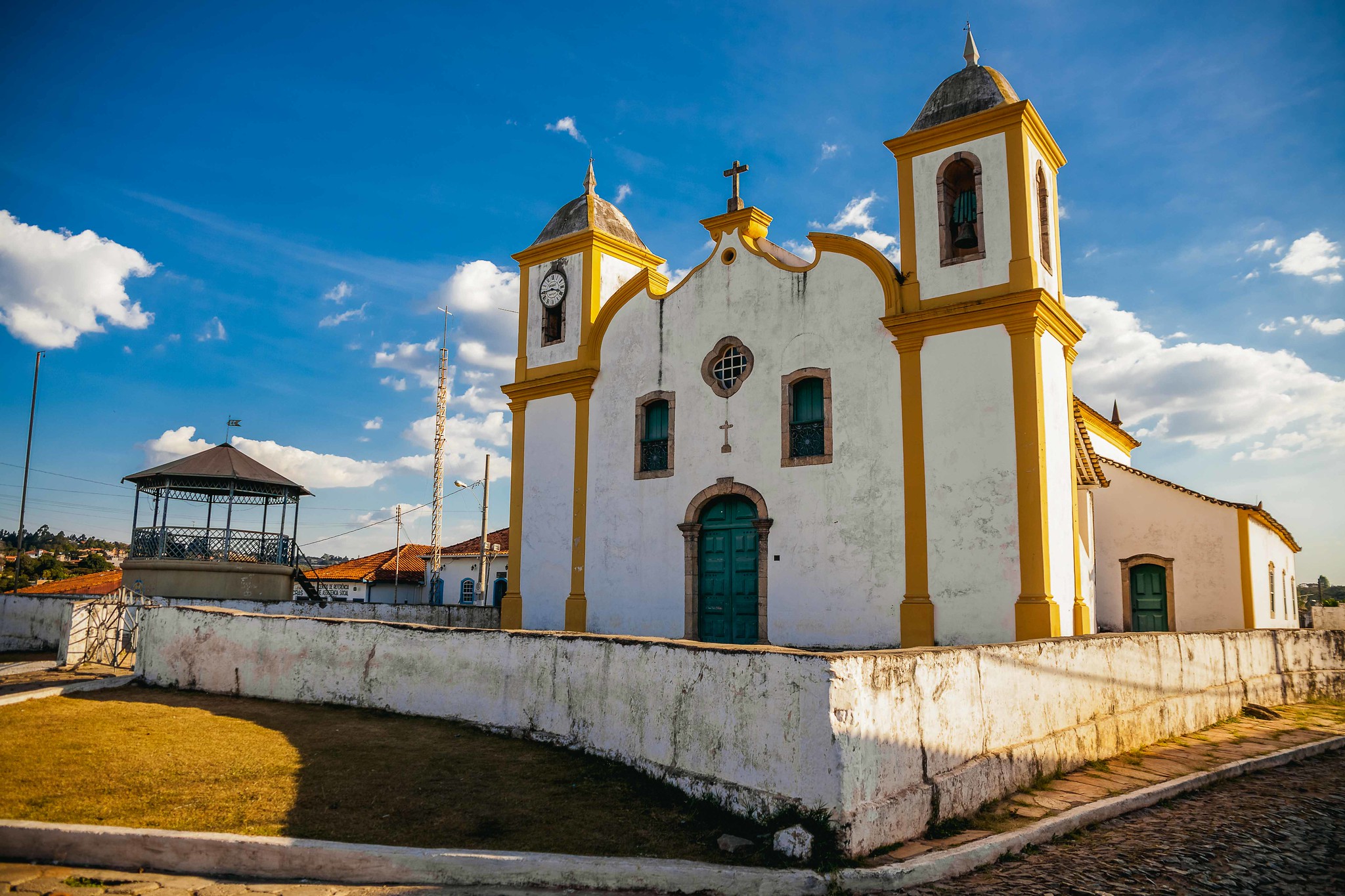 Time de Cachoeira do Campo-MG, Santa Luzia, promove show solidário e arrecadação de alimentos