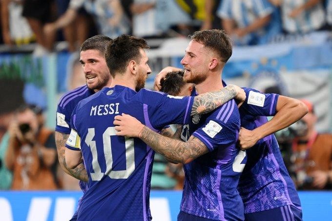  Messi luta por seu primeiro título mundial 