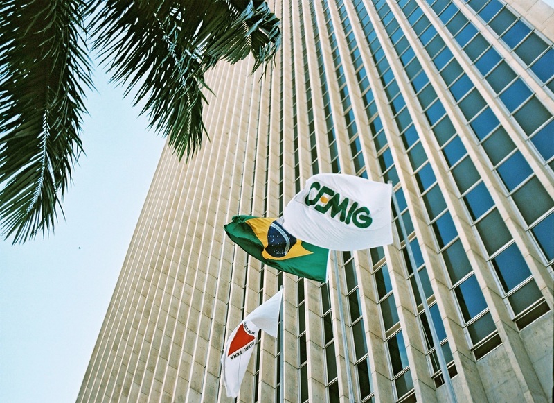 Cemig realiza processo de seleção com 100 vagas