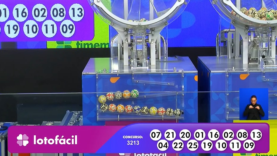 Números da Lotofácil 3213 deste sábado