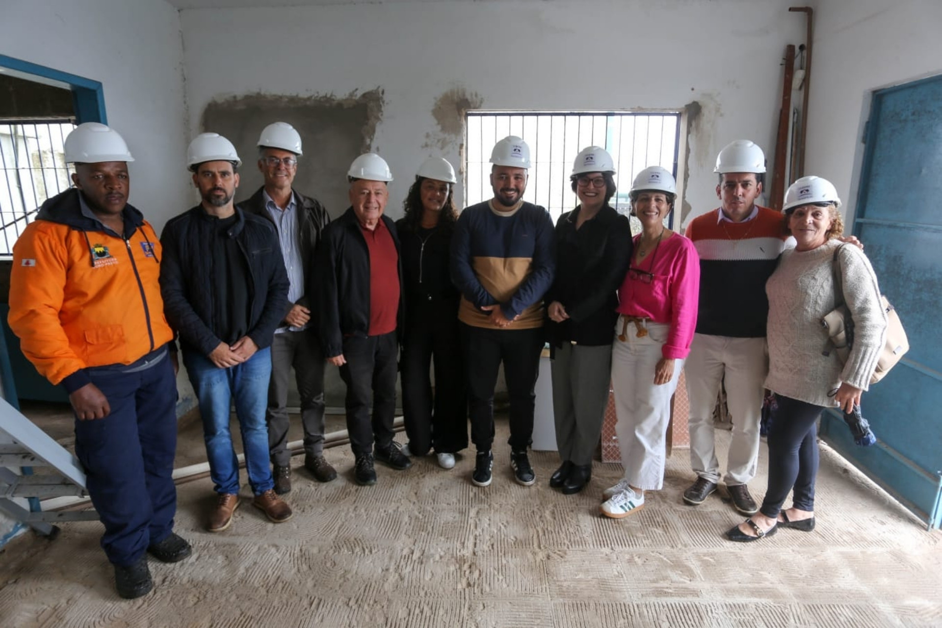 Prefeito de Ouro Preto visita obras da nova creche do Morro Santana