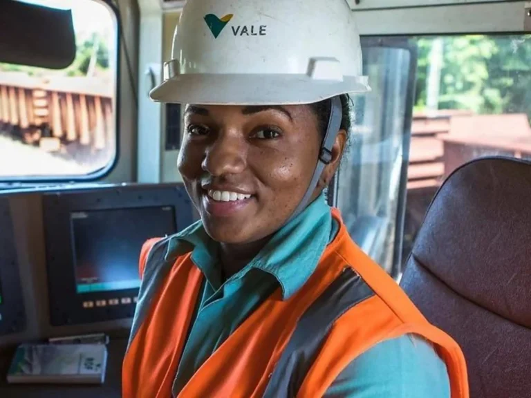 Vale tem vagas de emprego híbridas e presenciais
