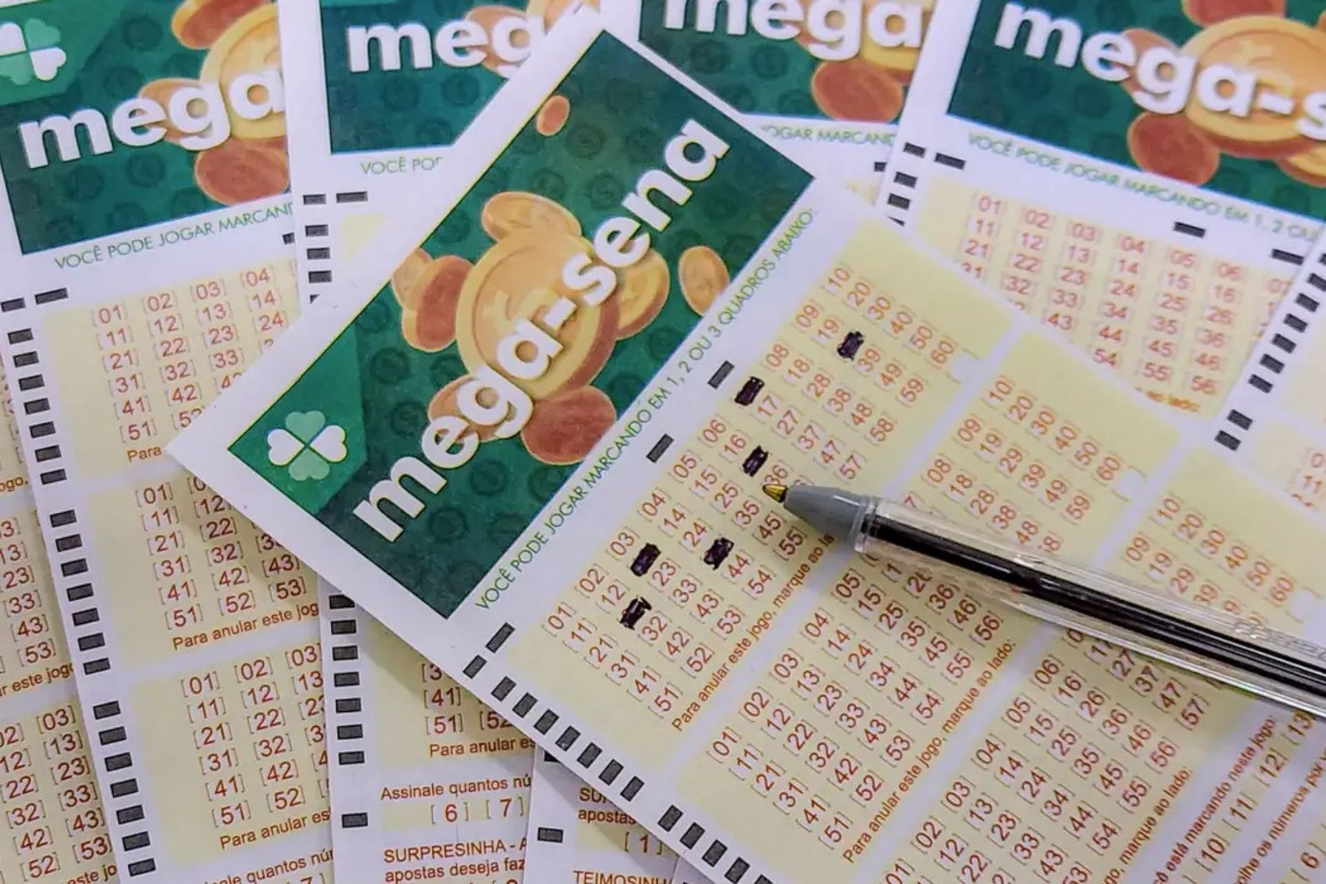 Mega-Sena 2926 pode pagar R$ 27 milhões neste sábado