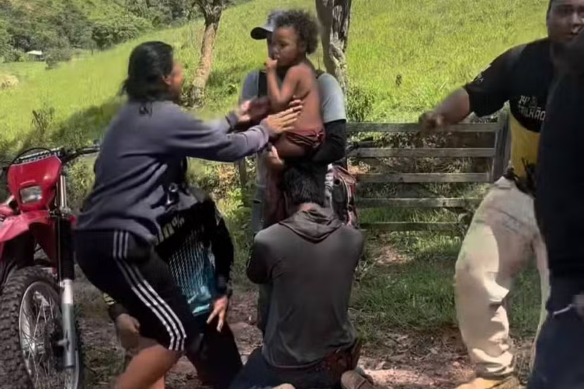 Após três dias desaparecida, criança de 4 anos é encontrada com vida em Jeceaba