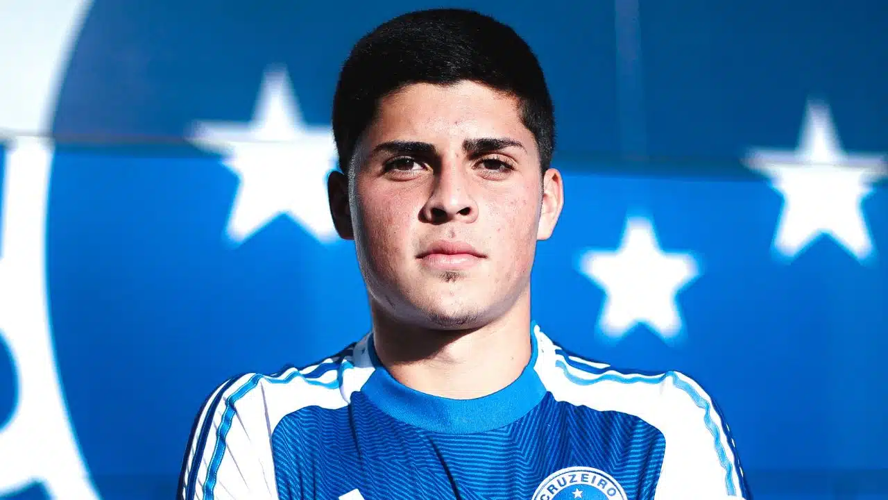 Por que o Cruzeiro vende o futuro para comprar o presente?