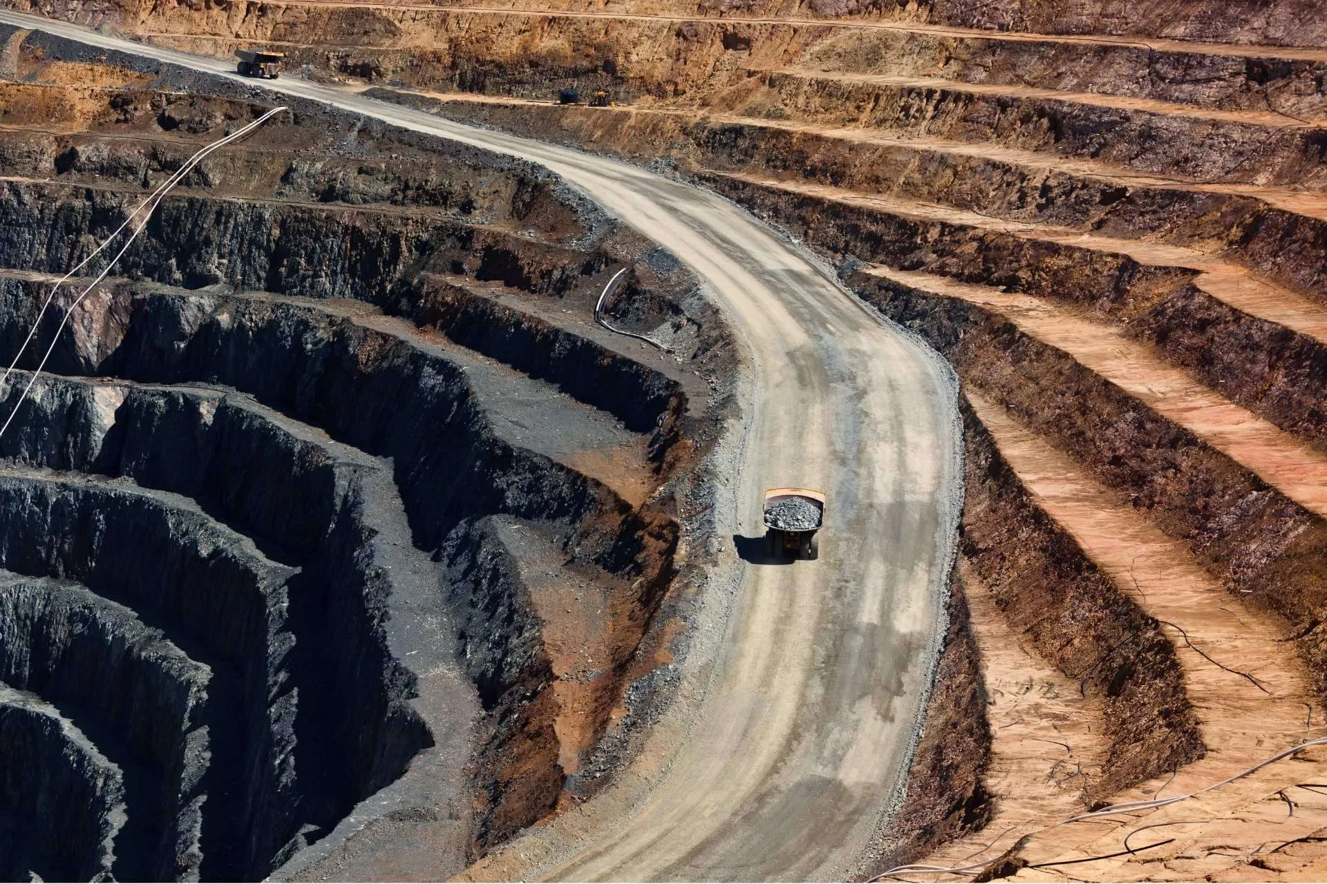 Por que os municípios mineradores de Minas precisam diversificar suas economias através da inovação?