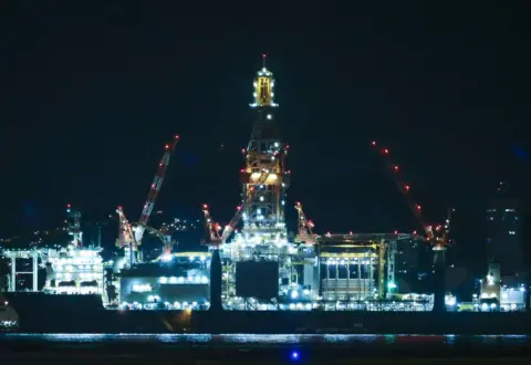 Apesar de liminar, Camex prorroga imposto sobre exportação de petróleo