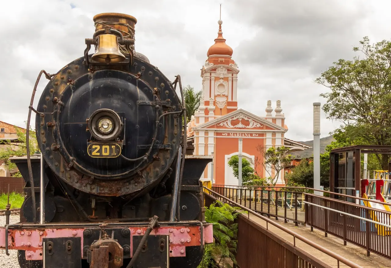 Estação de Mariana ganha novo espaço cultural com Maria Fumaça revitalizada