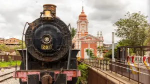 Estação de Mariana ganha novo espaço cultural com Maria Fumaça revitalizada
