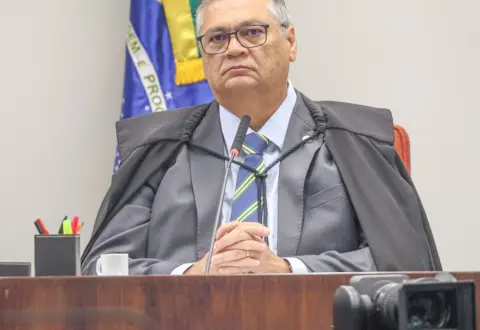Dino derruba decisão de Mendonça e libera post sobre Nossa Senhora