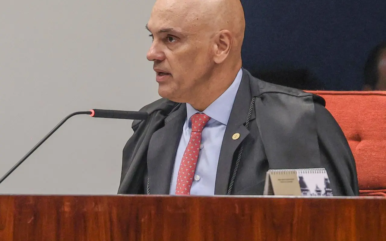 Fachin decide tirar Moraes da relatoria do inquérito das fake news