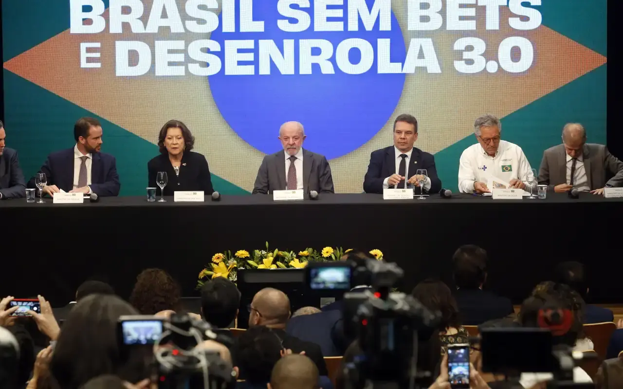 Governo cria 3ª fase do Desenrola com compra de dívidas pela União