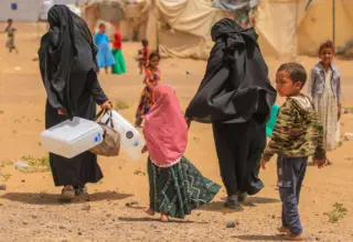 Ofensiva dos houthis deixa população do Iêmen sob fogo cruzado