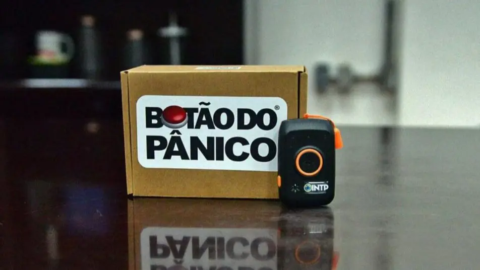 Escolas de Uberaba terão detectores de metais e botão de pânico