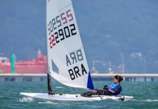 Dois títulos no Brasil e regatas na Europa marcam preparação da vela para Los Angeles 2028
