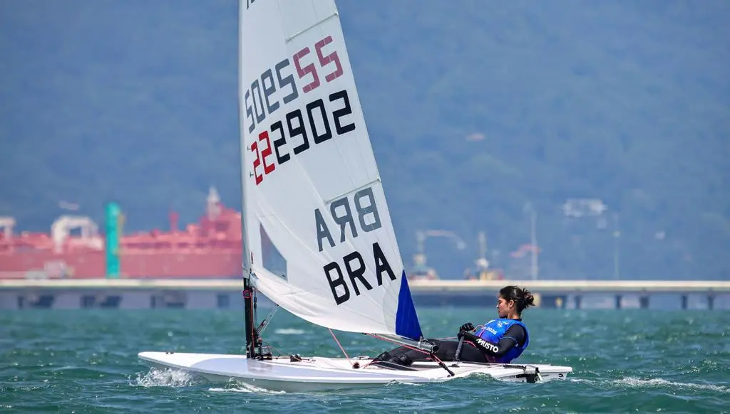 Dois títulos no Brasil e regatas na Europa marcam preparação da vela para Los Angeles 2028