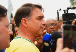 Eleições 2026: Flávio Bolsonaro vence Lula em Araporã no 2º turno com 54,39% dos votos válidos