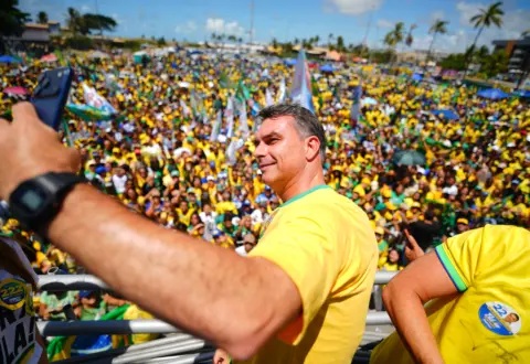 Eleições 2026: Flávio Bolsonaro vence Lula em Monte Sião no 2º turno com 76,04% dos votos válidos Eleições 2026: Flávio Bolsonaro vence Lula em Monte Sião no 2º turno com 76,04% dos votos válidos