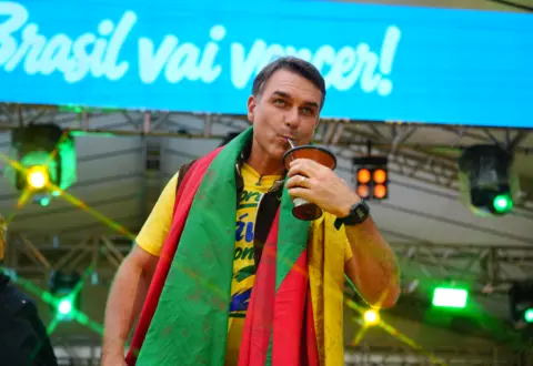 Eleições 2026: Flávio Bolsonaro vence Lula em Comendador Gomes no 2º turno com 58,36% dos votos válidos Eleições 2026: Flávio Bolsonaro vence Lula em Comendador Gomes no 2º turno com 58,36% dos votos válidos