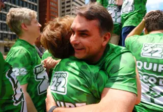 Eleições 2026: Flávio Bolsonaro vence Lula em Arapuá no 2º turno com 69,07% dos votos válidos