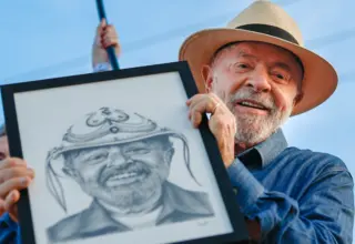 Eleições 2026: Lula vence Flávio Bolsonaro em Espera Feliz no 2º turno com 51,53% dos votos válidos