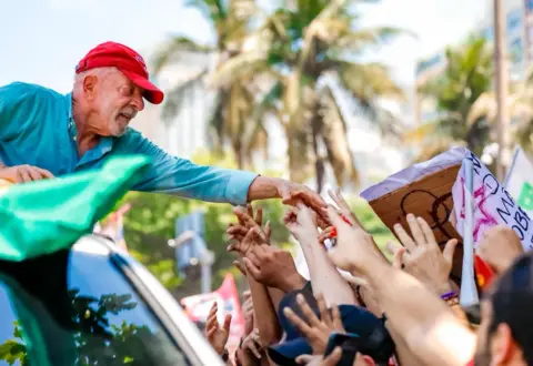 HISTÓRICO! LULA É REELEITO PRESIDENTE DO BRASIL