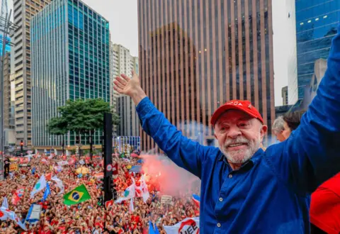 Eleições 2026: Lula vence Flávio Bolsonaro em Augusto de Lima no 2º turno com 56,52% dos votos válidos