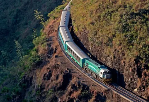 Trem turístico entre Mariana e Ouro Preto tem retorno previsto para 2027 após seis anos parado