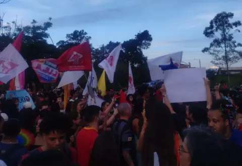 Ato em Mariana reúne movimentos populares em apoio a Lula e à democracia neste sábado (17)