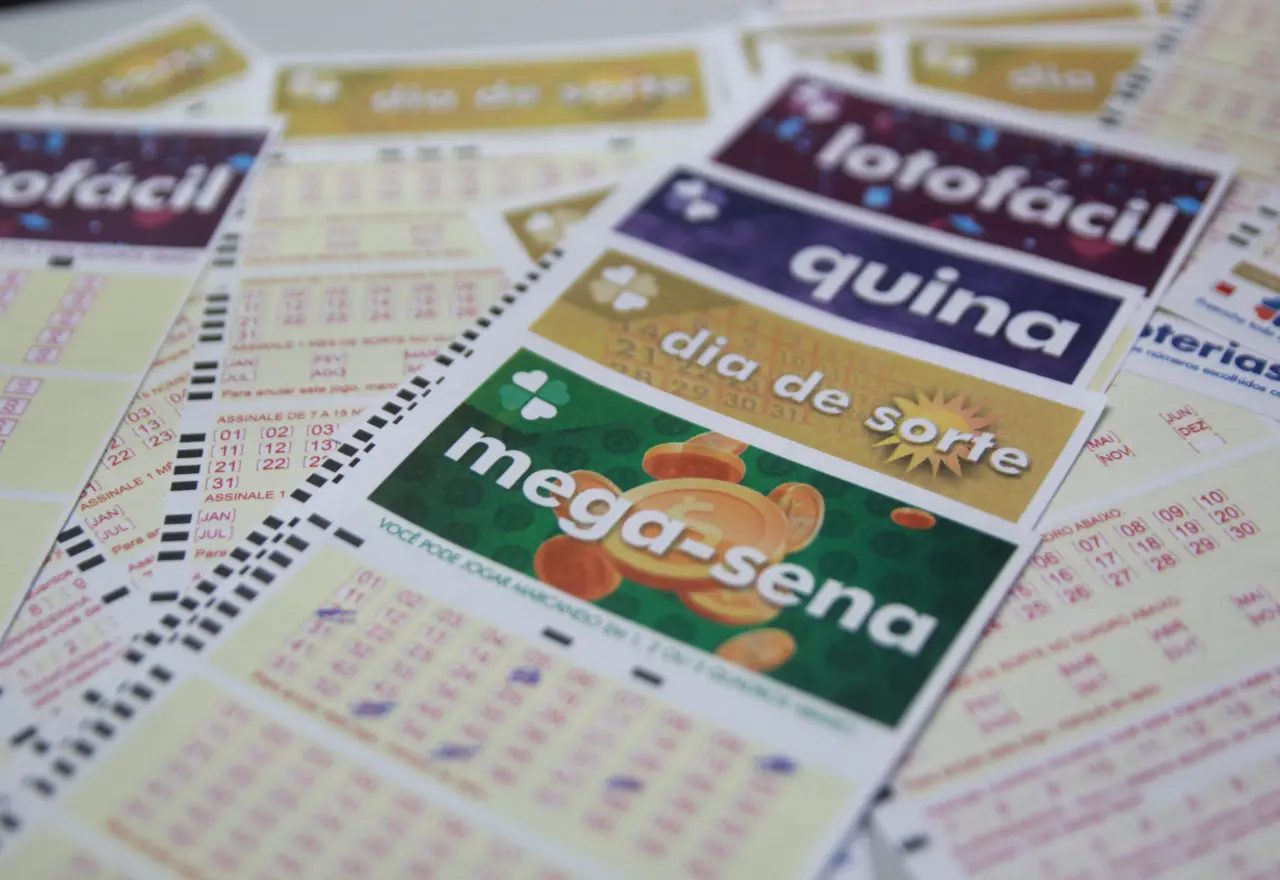 Loterias de sexta-feira (30/10) têm prêmio de R$ 12,7 milhões e sete modalidades acumuladas
