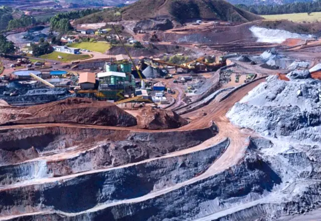 Grupo J. Mendes paralisa mineração em Minas Gerais e inicia demissões