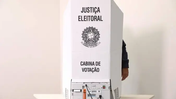 Abstenção diminui em Minas Gerais e mais de 400 mil eleitores comparecem no segundo turno