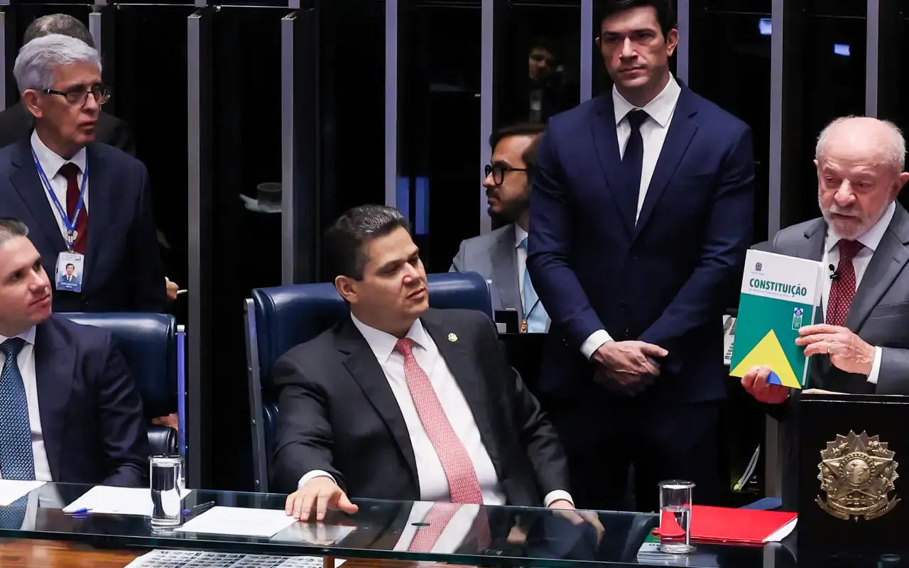 Congresso promulga emenda de aposentadoria especial de agente de saúde
