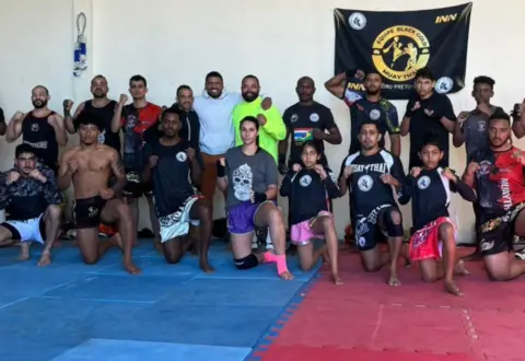 Projeto de Muay Thai em Ouro Preto recebe doações para festa do Dia das Crianças