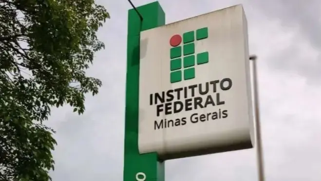 Mensagens atribuídas a alunos do IFMG/OP em grupo de apoio a Flávio Bolsonaro incitam violência e ataques LGBTfóbicos