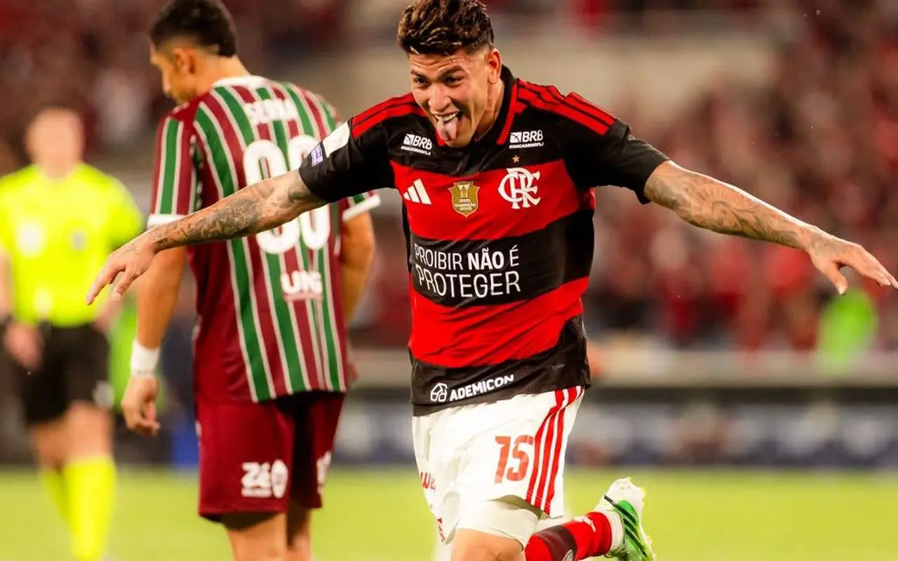 Flamengo mantém a liderança do Brasileirão após rodada de clássicos