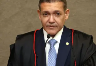 Kassio pede à PGR parecer sobre revisão da pena de Bolsonaro