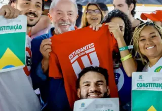 Lula garante versão universitária do “Pé de Meia” caso seja reeleito