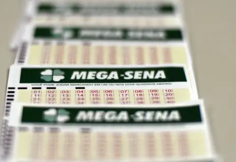 Mega-Sena 3074 pode pagar R$ 230 milhões neste sábado